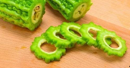 小时候吃凉瓜视频大全,那些年我们一起吃凉瓜的欢乐时光