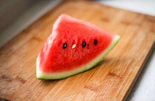 记录吃瓜最新,揭秘娱乐圈幕后故事